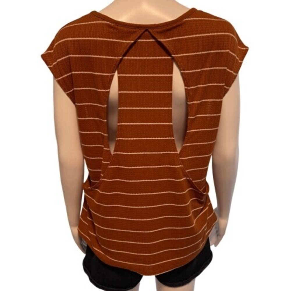 Venus Rust White Striped Open Back Top M‎